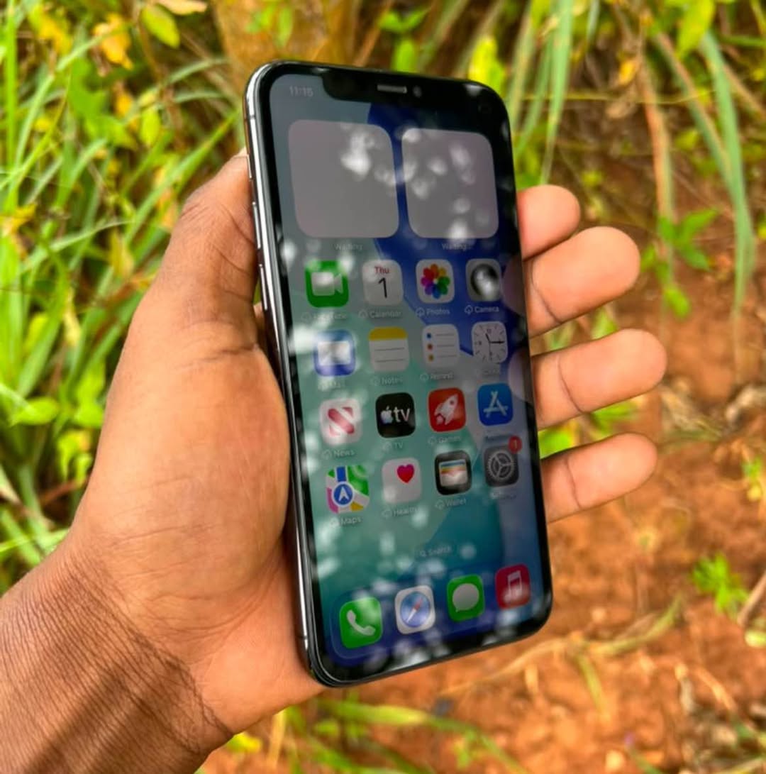 iPhone 11Promax 256g 🆔 off battery 79% bien propre prix :