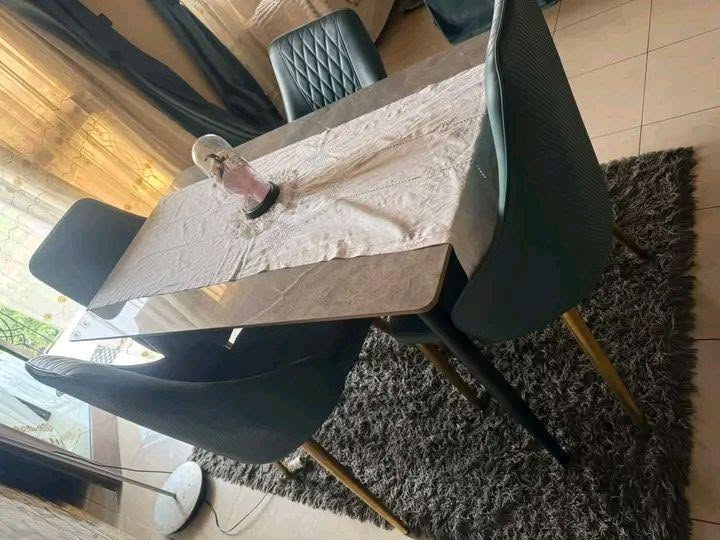 Salle à manger propre