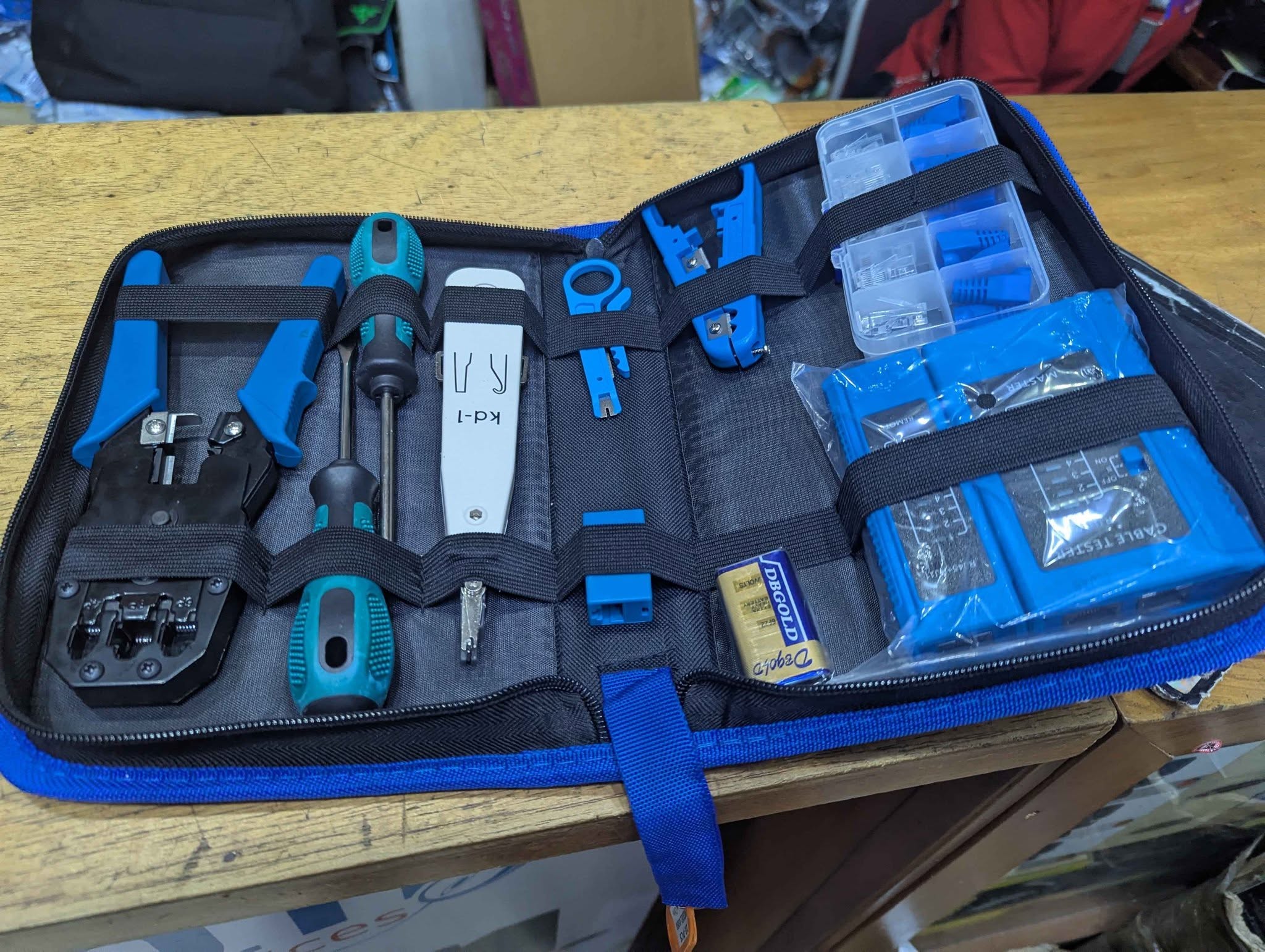Trousse de reseau au complet