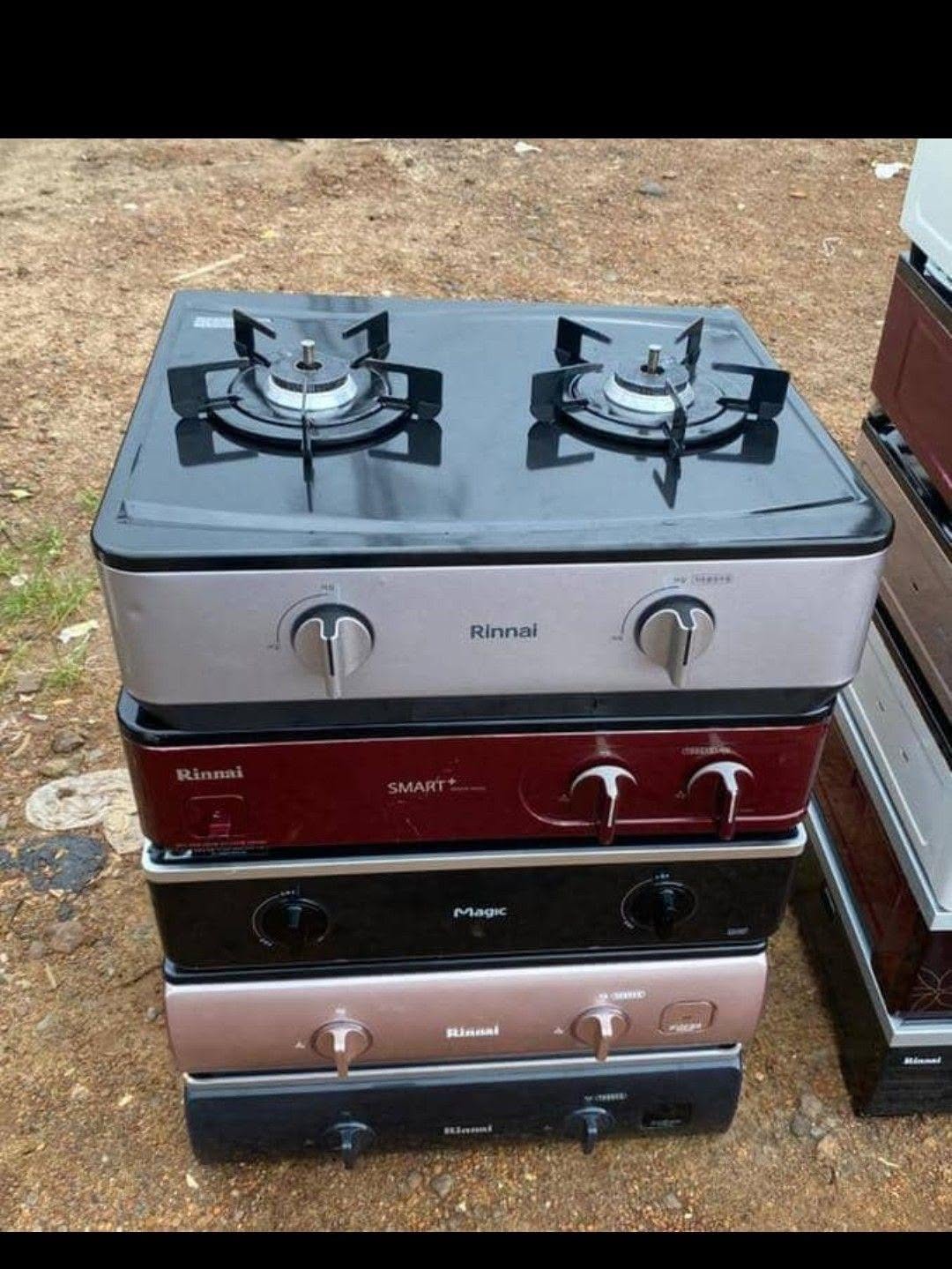 plague+a+gaz+brocante+avec+four+même+électronique+disponib
