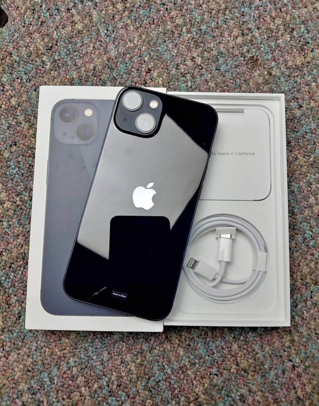 iPhone 13 256go 🎒baterie 89%